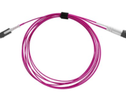 Analiza e shpejtësia e transmetimit të OM4 Fibret