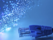 Ethernet Cabling: Bakri kundër Fiber - cila është zgjedhja më e mirë?